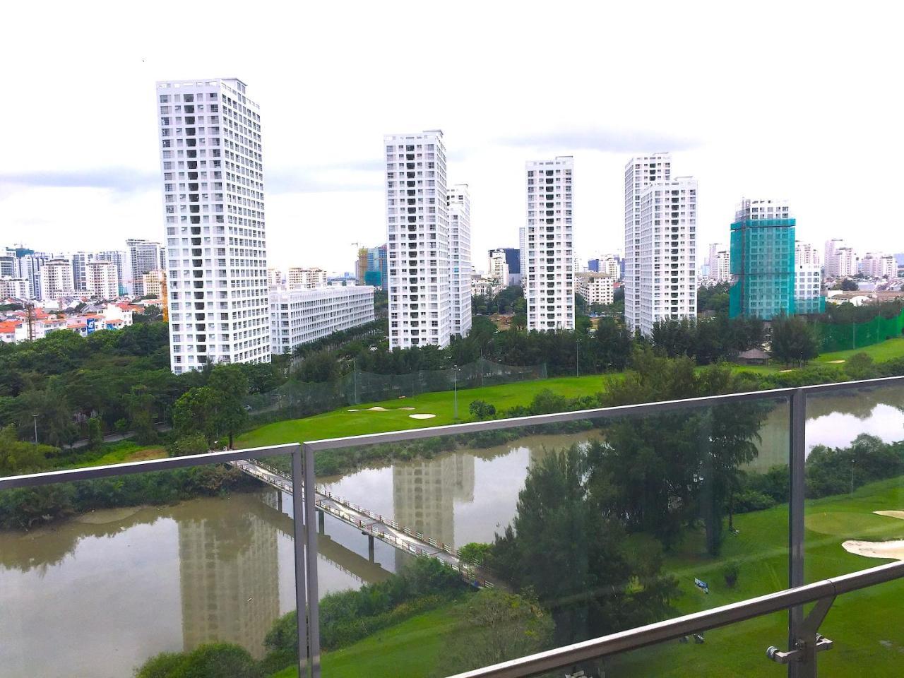 Scenic Valley Suite Хошимин Экстерьер фото
